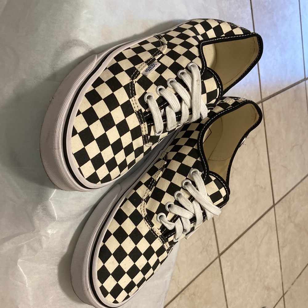 Brand New Men’s Vans 10.5.  Good condition